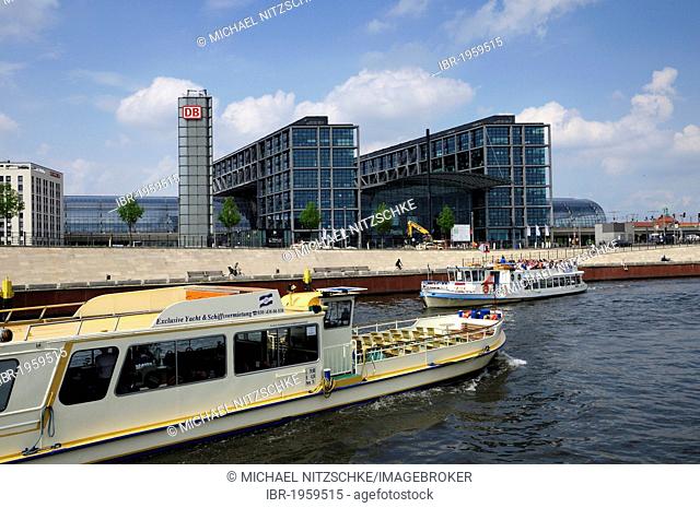 Central station and the Spree river, Berlin, Germany, Europe