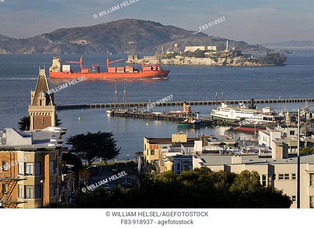 USA, California, San Francisco, Fisherman's Wharf area, San Francisco Bay with container ship, Alcatraz Island, Angel Island