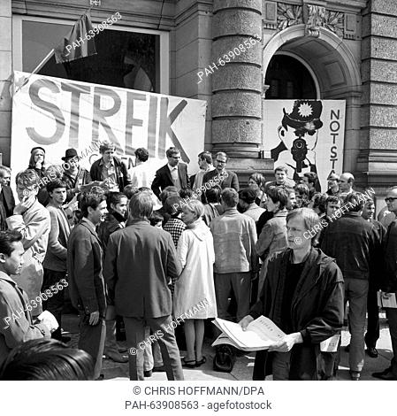 Students of the Technical University Berlin boycott their lectures because of the planned Emergency Laws on 15 May 1968. On that day