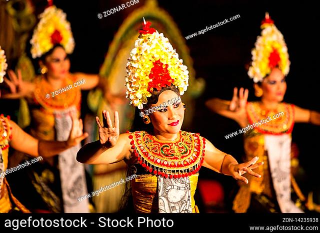 UBUD, BALI, INDONESIA - SEP 5, 2014: A traditional Balinese show in the centre of Ubud, Bali, Indonesia