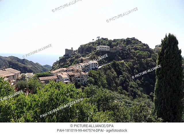 05 September 2018, Italy, Savoca: 05 September 2018, Italy, Savoca: View to the Sicilian village Savoca. The village has been known since 1415