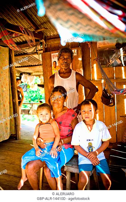 Family, Abacaba Community, Novo Airão, Amazonas, Brazil
