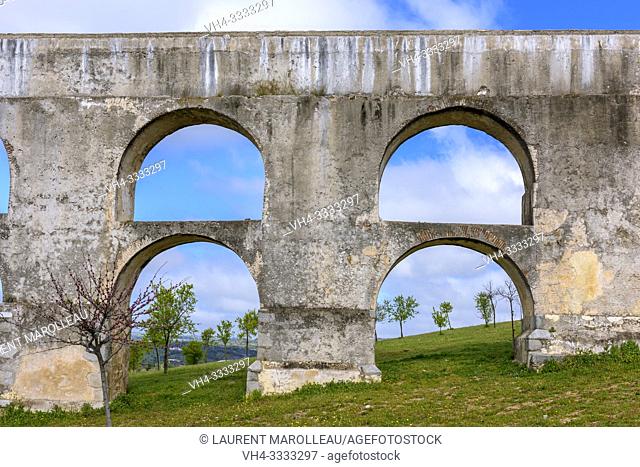 Amoreira Aqueduct, Garrison Border Town of Elvas and its Fortifications, Portalegre District, Alentejo Region, Portugal, Europe