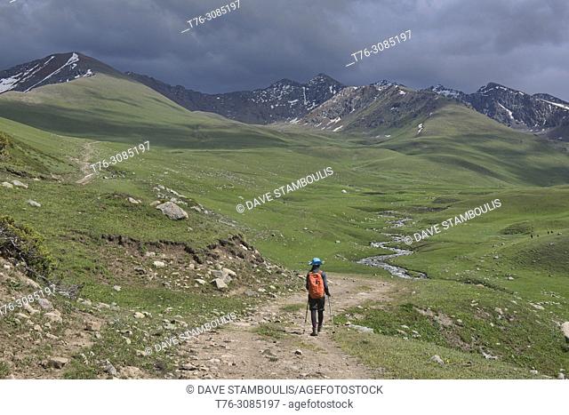 Trekking the superb alpine Keskenkija Trek, Jyrgalan, Kygyzstan