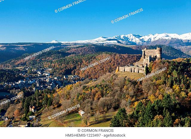 France, Puy de Dome, Parc Naturel Regional des Volcans d'Auvergne (Auvergne Volcanoes Natural Regional Park), Murol, Chateau de Murol