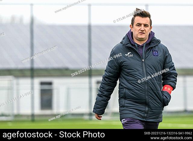 Head Coach Dave Mattheus of Anderlecht pictured before a female soccer game between RSC Anderlecht and White Star Woluwe on the 12 th matchday of the 2023 -...