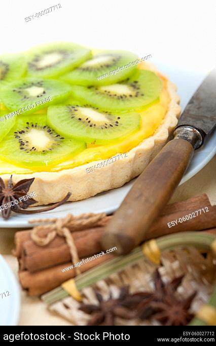 kiwi pie tart with lemon custard cream and spices