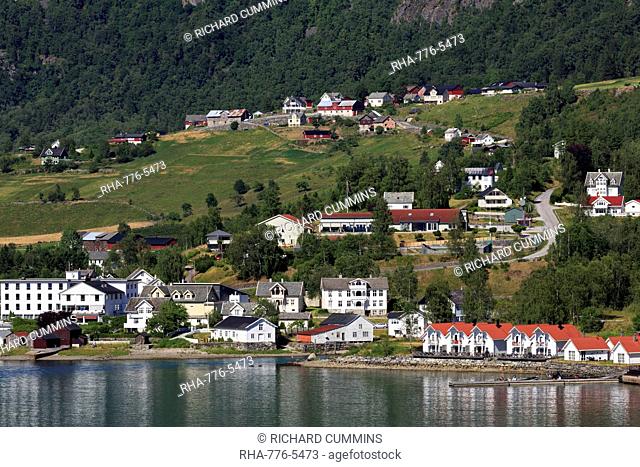 Skjolden Village, Sognefjord, Sogn og Fjordane County, Norway, Scandinavia, Europe