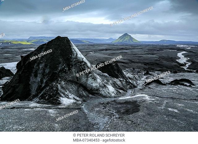 Iceland, Maellifellsandur, Maellifell Volcano, view from the Myrdals Glacier, covered with ash