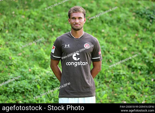17 August 2020, Hamburg: Football, 2nd Bundesliga, FC St. Pauli, Official photo opportunity before the start of the Bundesliga: Kevin Lankford Photo: Tay Duc...