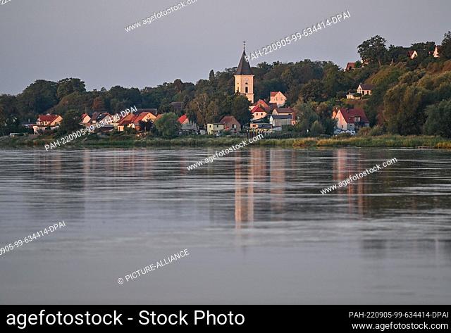 05 September 2022, Brandenburg, Lebus: The small town of Lebus on the German-Polish border river Oder lies in the morning light
