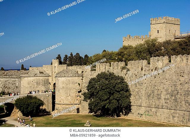 Rhodes, city wall with Palace of the Grand Master of the Knights