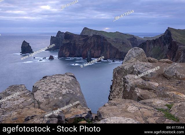 Morning atmosphere, volcanic peninsula São Lourenço, rocky coast, cliffs, Punta de San Lorenzo, Madeira, Portugal, Europe