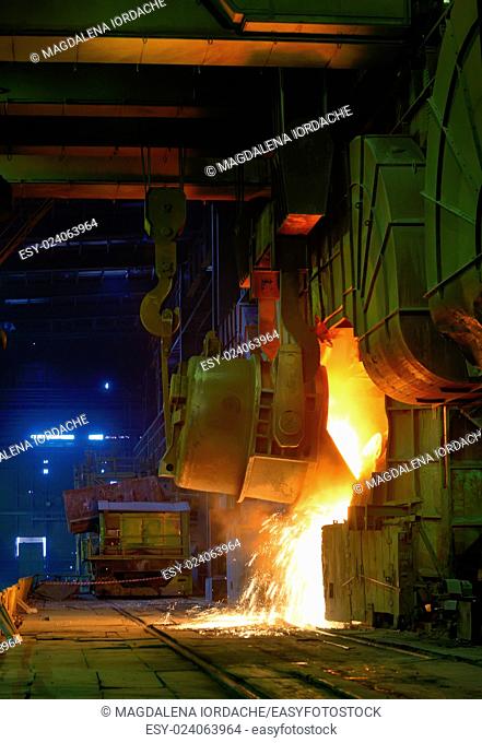 Hot Liquid Metal Casting in steel plant