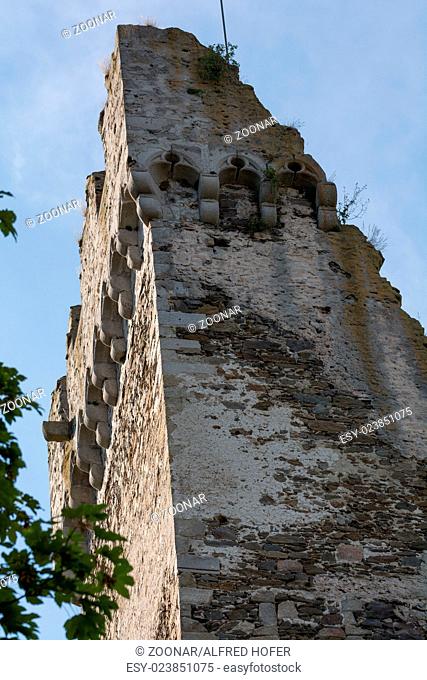 Castle tower of ruin Schaumberg - Austria