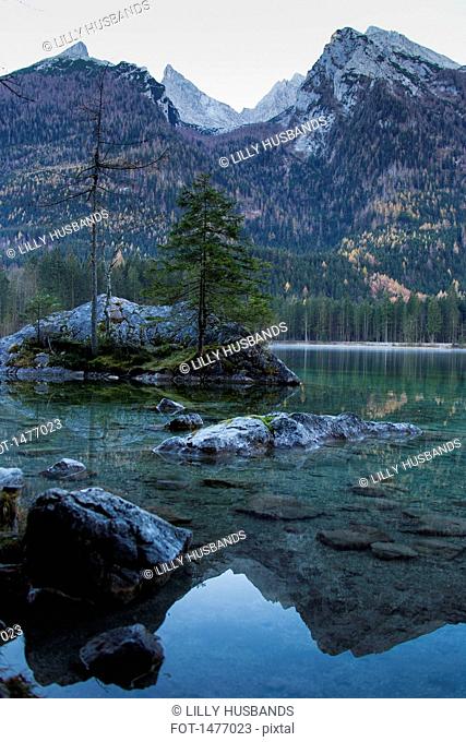 Idyllic view of Lake Hintersee and mountains