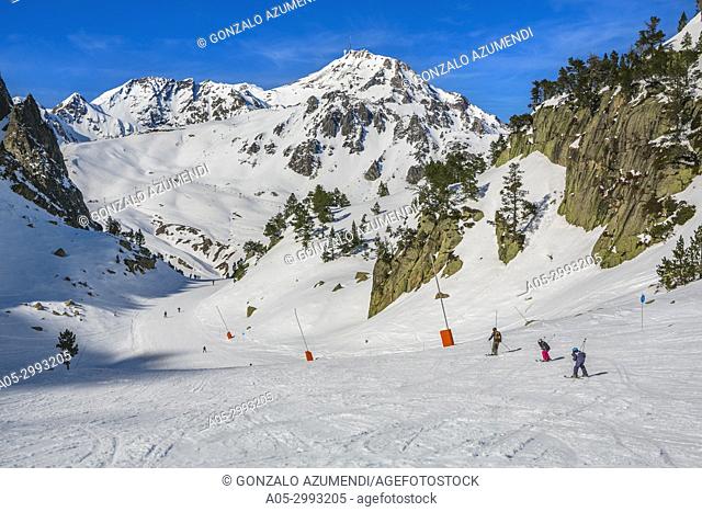 Grand Tourmalet ski area. La Mongie ski resort. Luz-Saint Sauveur. Hautes-Pyrenees Department. Midi-Pyrenees Region. France