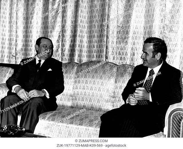 Nov 29, 1977; Paris, France; French Premier RAYMOND BARRE and Syrian President HAFEZ ASSAD during a press conference in Paris