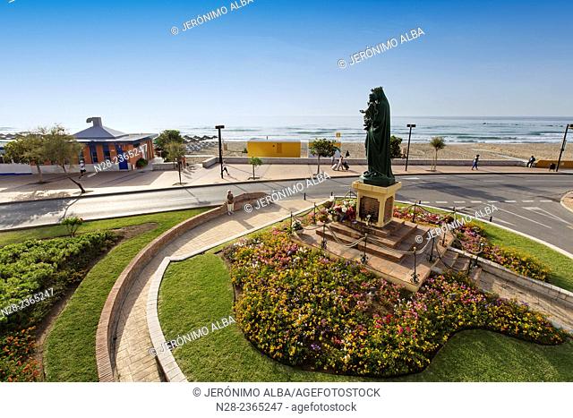 Seafront promenade and beaches, Fuengirola, Malaga province, Andalusia, Spain