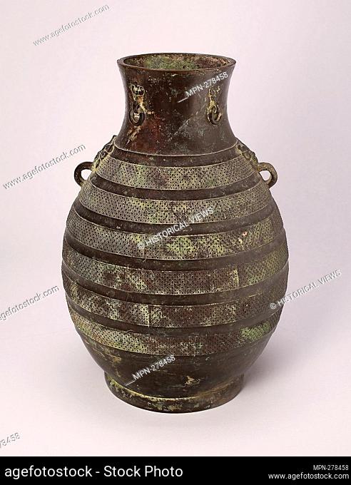 Wine Jar (Hu) - Eastern Zhou dynasty, Warring States period (475'221 B.C.), c. 5th century B.C. - China. Bronze. 499 BC'400 BC