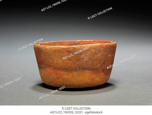 Cup, 3rd-2nd Millenium BC. Iran, Luristan (?), 3rd-2nd Millenium BC. Earthenware; diameter: 7.7 cm (3 1/16 in.); overall: 4.4 cm (1 3/4 in.)