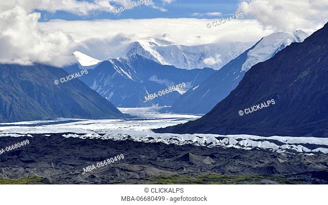 Huge Matanusca glacier, Alaska, USA