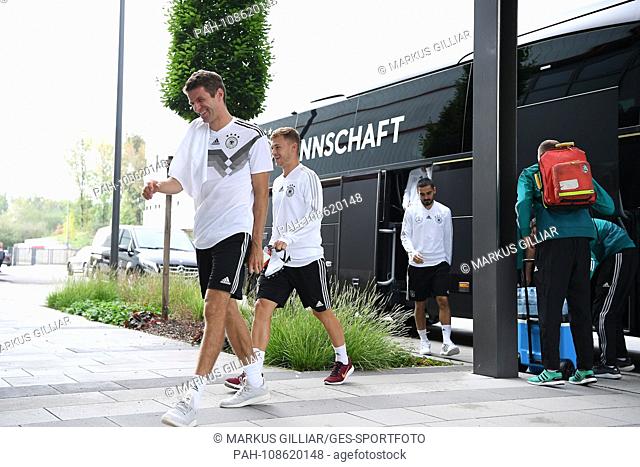 Arrival of the national team at FC Bayern Campus. Thomas Mueller (Germany) and Joshua Kimmich (Germany). GES / Football / Training of the German national...