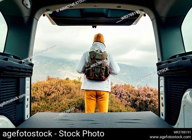 hiker, campervan, hiking vacation