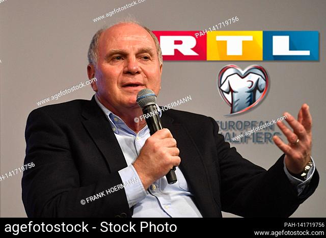 PHOTOMONTAGE: after only three appearances-Uli Hoeness ends as an RTL expert. Archive photo: Uli HOENESS (H‚à¬8ness, President FC Bayern Munich), gesture