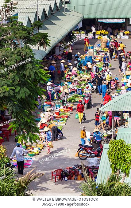 Vietnam, Mekong Delta, Cai Rang, Cai Rang Floating Market, elevated view of the street market