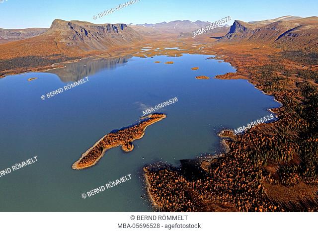 Europe, Sweden, Lapland, province of Norrbotten, Sarek national park, view about the Laitaure and the Rapadalen on the Skierffe