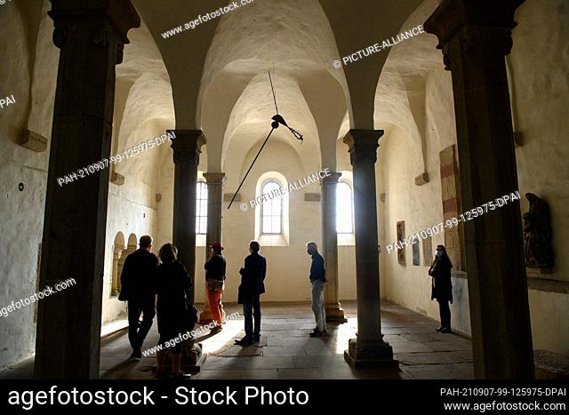 07 September 2021, Saxony-Anhalt, Magdeburg: Visitors stand in a chapel in the former monastery of Our Lady, which today houses the art museum of the same name
