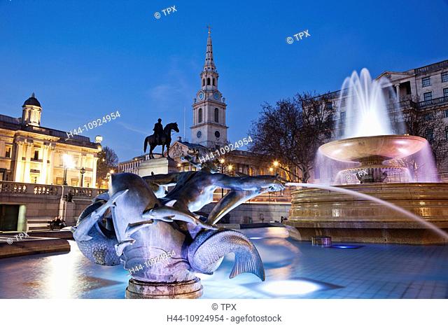 UK, United Kingdom, Great Britain, Britain, England, London, Trafalgar Square, Fountain, Fountains, Night view, Illumination, Tourism, Travel, Holiday, Vacation