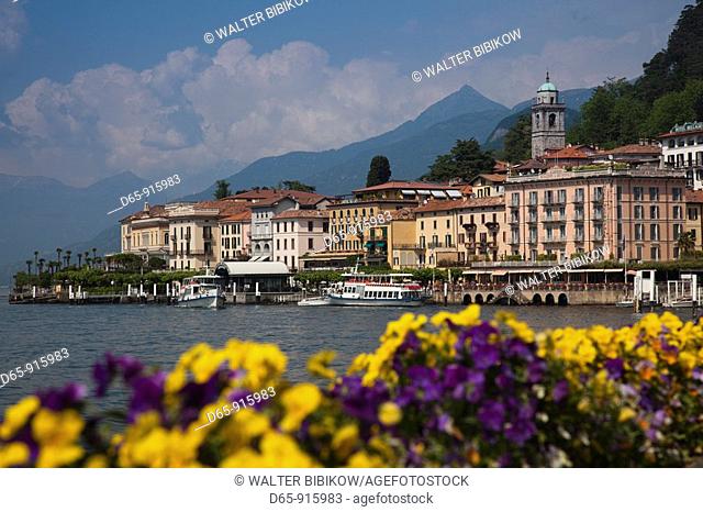 Italy, Lombardy, Lakes Region, Lake Como, Bellagio, town view