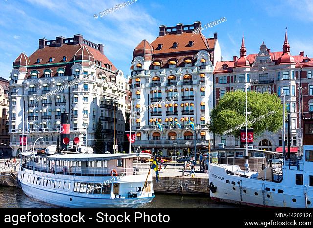 Sweden, Stockholm, Strandvagen, Art Nouveau facades, jetties