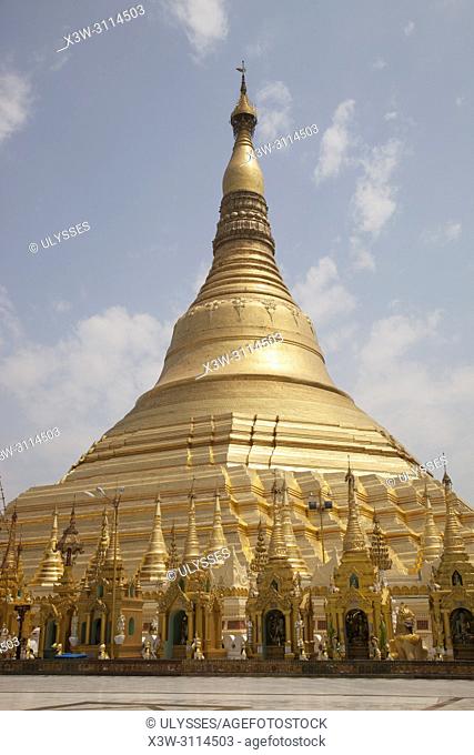 The golden dome, Shwedagon pagoda, Yangon, Myanmar, Asia