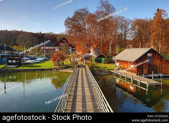 LK Starnberg, Germany November 8th, 2020: Impressions autumn - 2020 autumn on Lake Starnberg, Bavaria, Upper Bavaria, Fuenfseenland, Possenhofen