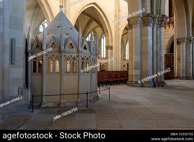 Germany, Saxony-Anhalt, Magdeburg, Magdeburg Cathedral, Holy Sepulcher Chapel, around 1250, inside is the ruling couple Queen Editha and Emperor Otto