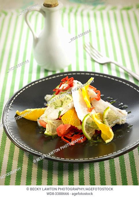 ensalada de dorada en cebiche con chiles / golden salad in cebiche with chili peppers