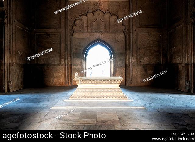 safdarjung tomb inside the tomb complex mausoleum. New Delhi, India