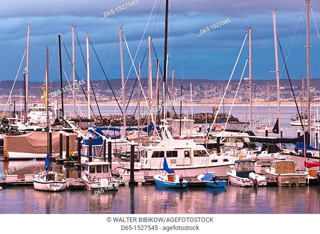 USA, California, Central Coast, Monterey, dusk view of Monterey Bay