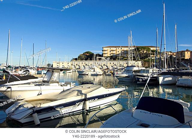 St. Jean Cap Ferrat, Harbour, Yachts and reflections, Blue sky, Horizontal