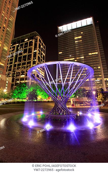 Created by artist Doug Hollis, this stainless steel sculpture is the centerpiece of the Sarofim Picnic Lawn in Houston's Discovery Green Park
