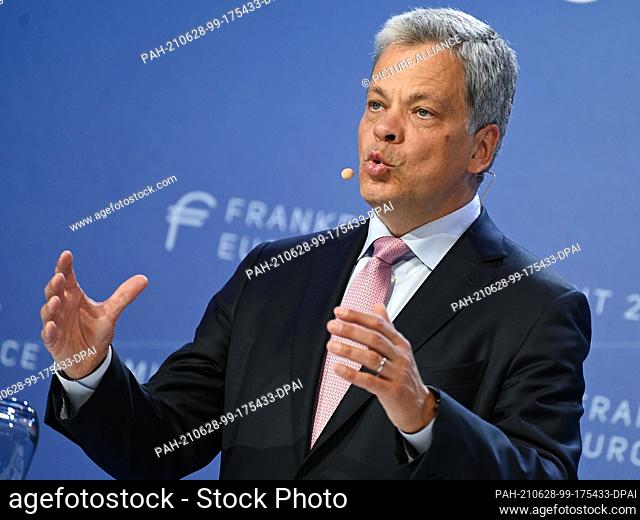28 June 2021, Hessen, Frankfurt/Main: Manfred Knof, Chairman of the Board of Managing Directors of Commerzbank, speaks during the financial conference...