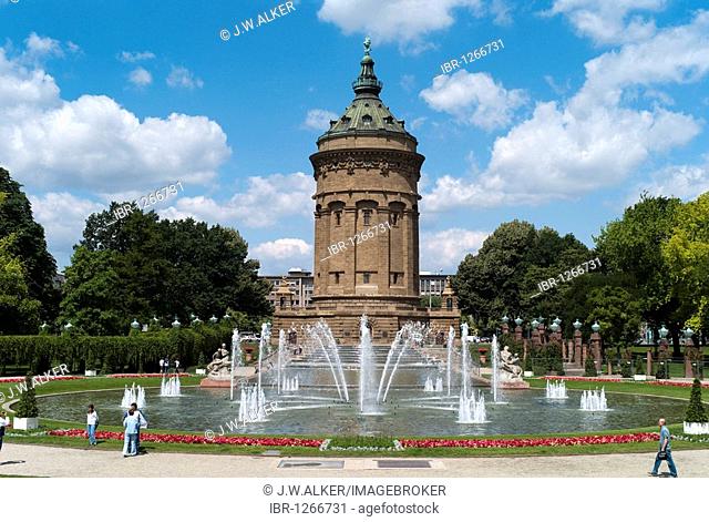 Water tower, landmark of the city, 1889, 60 m high, diameter of 19 m, used as water reservoir until 2000, Mannheim, Baden-Wuerttemberg, Germany, Europe