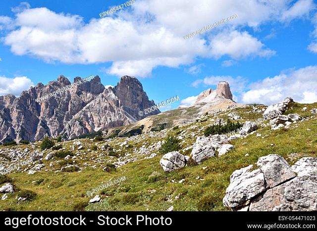 View to schwabenalpenkopf in dolomites in autumn. 	 Schwabenalpenkopf in den Dolomiten