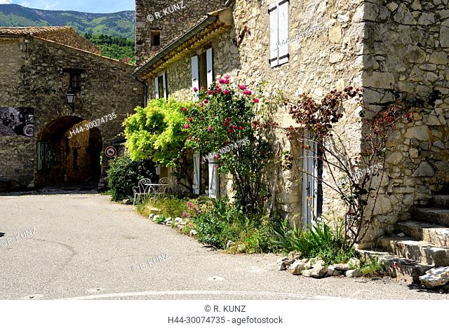 Brantes, village, mountain, Mont Ventoux, Vaucluse department, Provence, France
