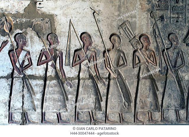 Medinet Habu, Luxor, Egypt, Djamet, mortuary temple of King Ramses III, ( XX dyn. 1185 -1078 B.C) - row of priests