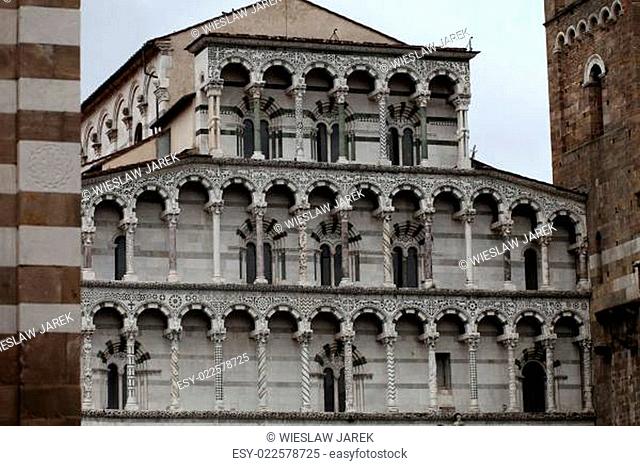 Lucca - view of St Martin's Cathedral facade