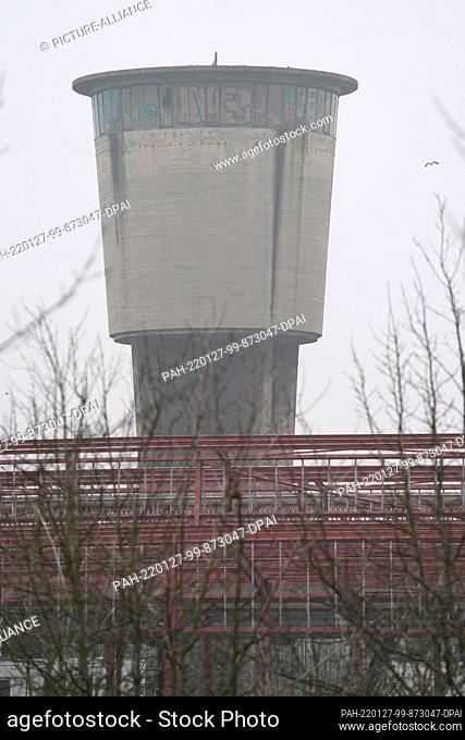 25 January 2022, Hamburg: View of the old water tower at Altona station. The old railroad water tower in Hamburg-Altona is to be preserved and serve as a...